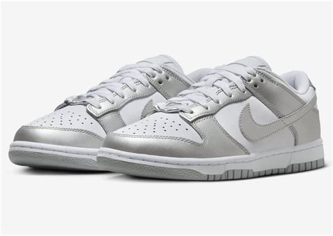 Nike Dunk Low Metallic Silver (Women's) 